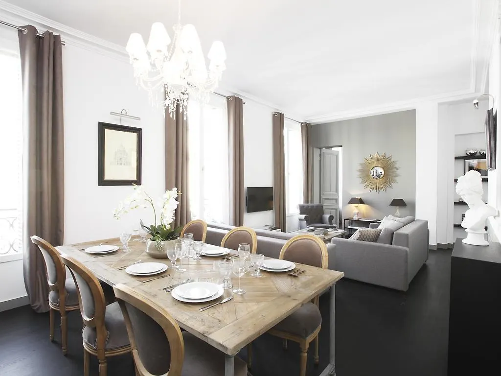 Apartment Livinparis - Luxury 3 Bedrooms Le Louvre I