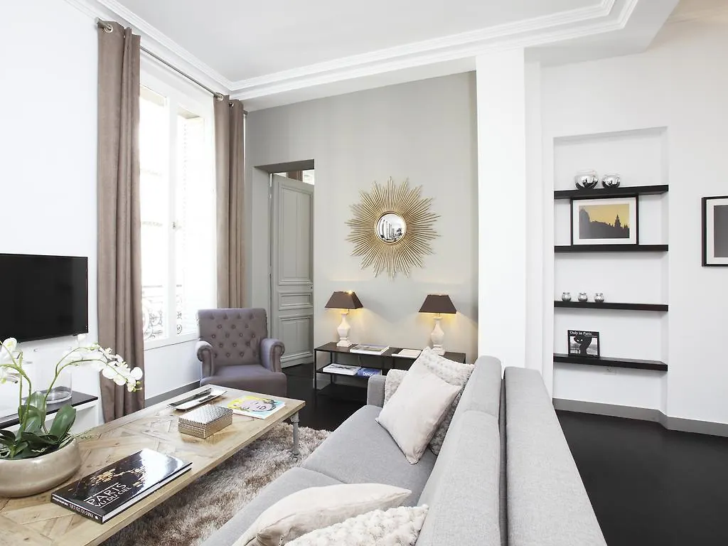 Livinparis - Luxury 3 Bedrooms Le Louvre I Apartment *