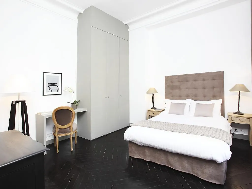 Apartment Livinparis - Luxury 3 Bedrooms Le Louvre I Paris